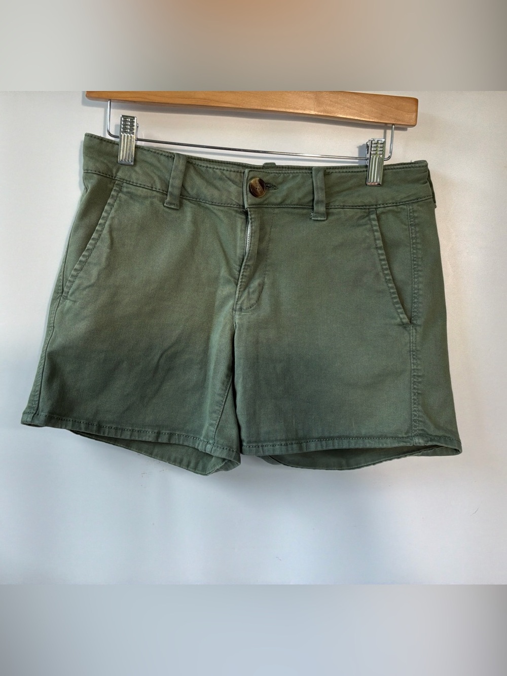 American Eagle Outfitters AEO Twill X Shorts Super Stretch Green Shorts Size 6